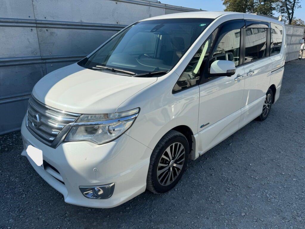 NISSAN SERENA