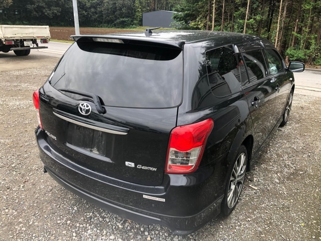 TOYOTA COROLLA FIELDER