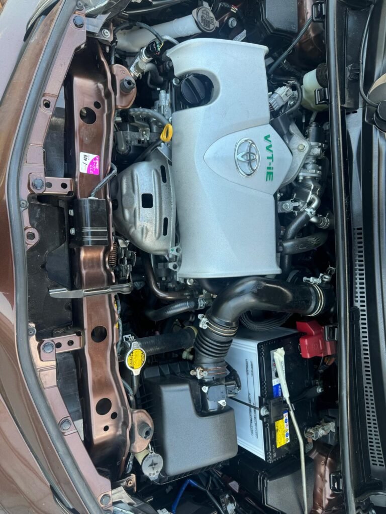 TOYOTA VITZ